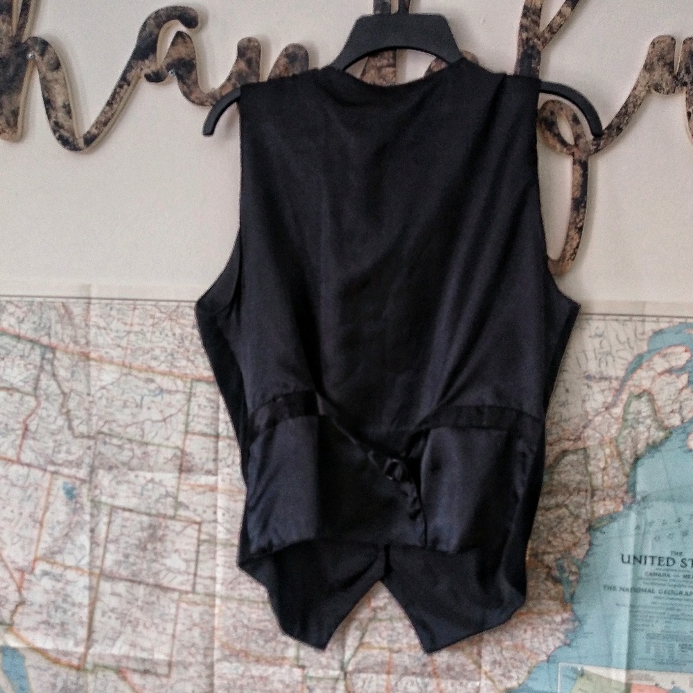 Vintage embroidered velvet western hippie vest - Picture 5 of 6